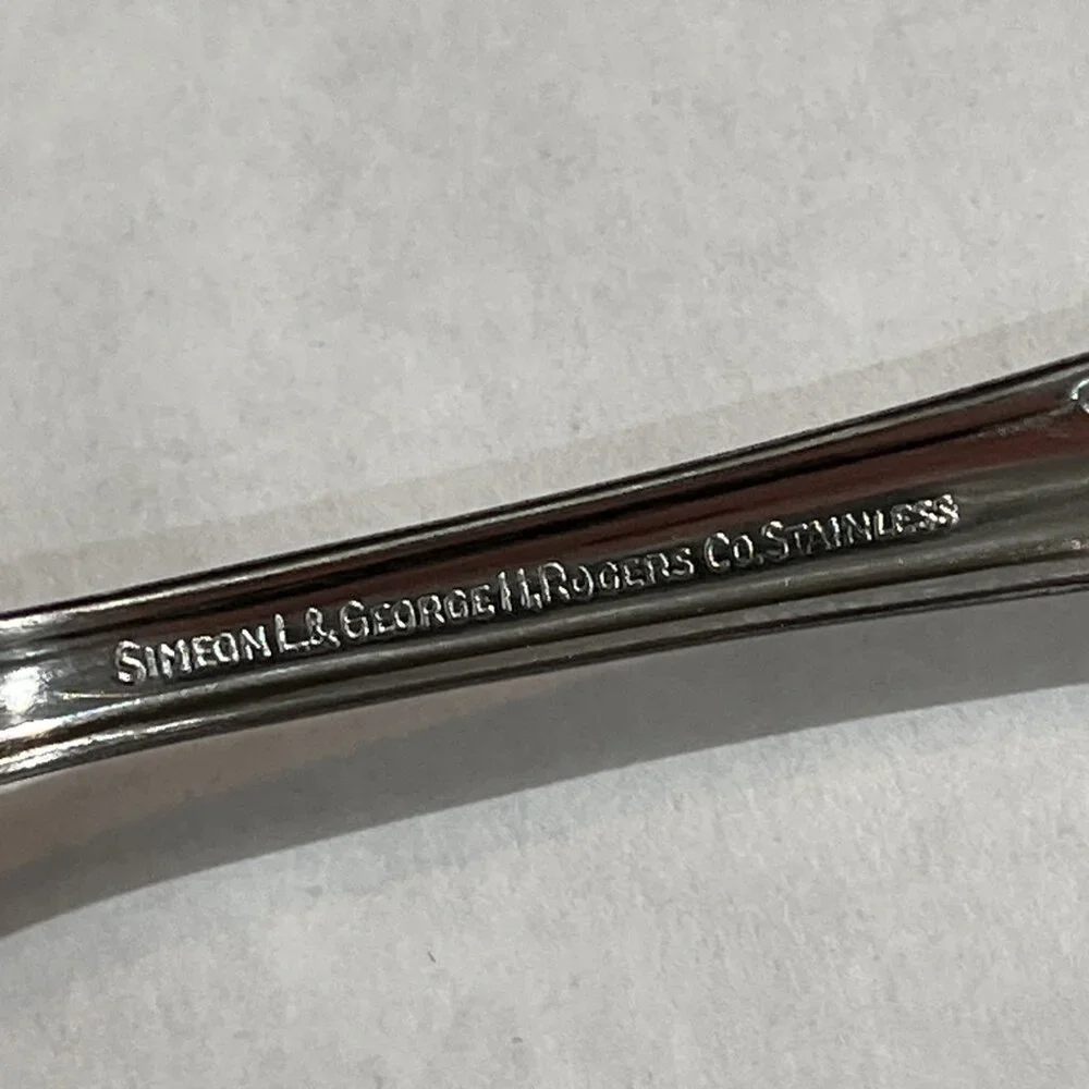 Rogers Stainless By Oneida Homestead 16 PC Set 4 Ea Place Setting‎